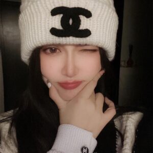 [국내배송]샤넬 CC 로고 캐시미어 비니