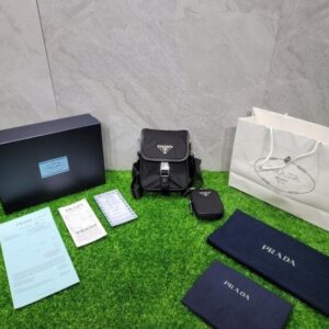 [국내배송]프라다 리나일론 사피아노 숄더백