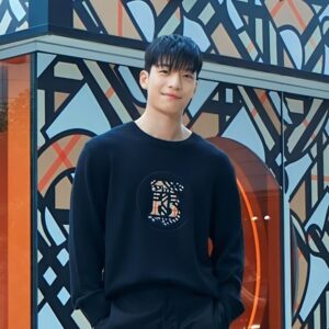 [국내배송]버버리 TB 보플패치 커플 맨투맨