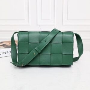 [국내배송]보테가 베네타 카세트백