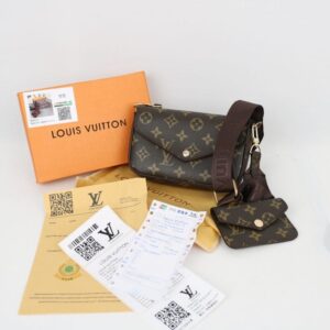 [국내배송]루이비통 펠리시 스트랩 앤 고 모노그램