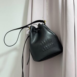 [국내배송]미우미우 수입 고급 가죽 버킷백