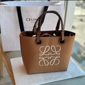 [국내배송]로에베 애너그램 토트백