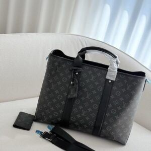 [국내배송]루이비통 타이가 이클립스 위켄드 NM토트백➕오거나이저