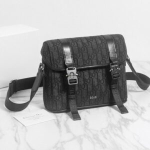 [국내배송]디올 익스플로어 메신져백