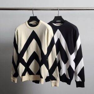 [국내배송]보테가 베네타 트라이앵글 라인 니트