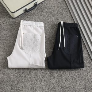 [국내배송]루이비통 신상 모노그램 엠보로고 워싱 세미와이드 밴딩팬츠